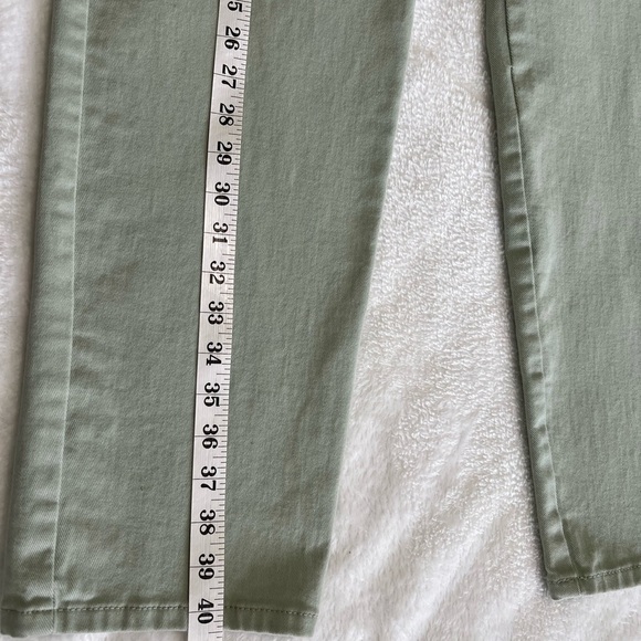 Gloria Vanderbilt Light Green Pants. #014 - Picture 5 of 5